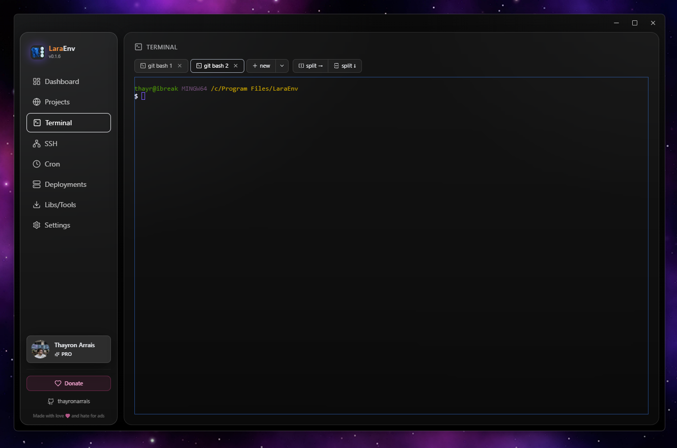 LaraEnv projects screen with PHP 7.4 and PHP 8.4 running side-by-side